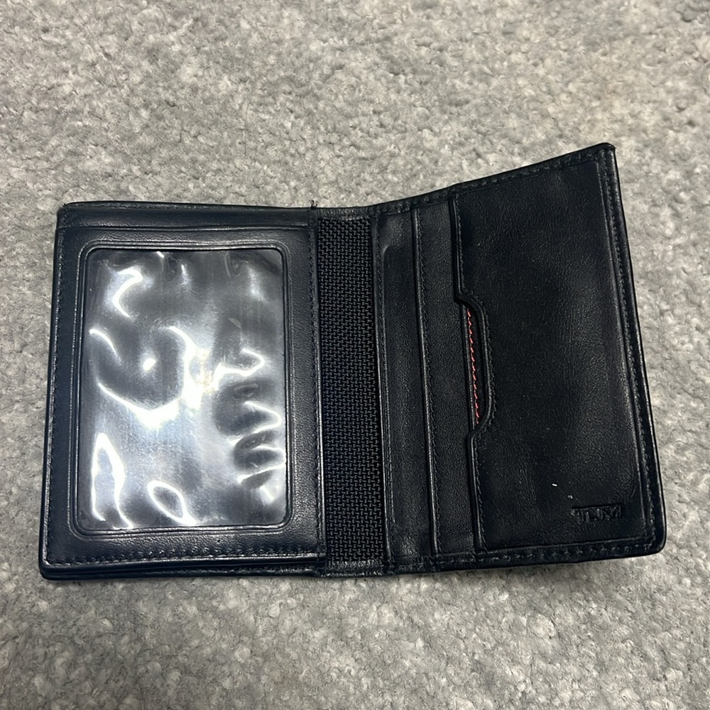 Tumi wallet - Picture 3 of 4
